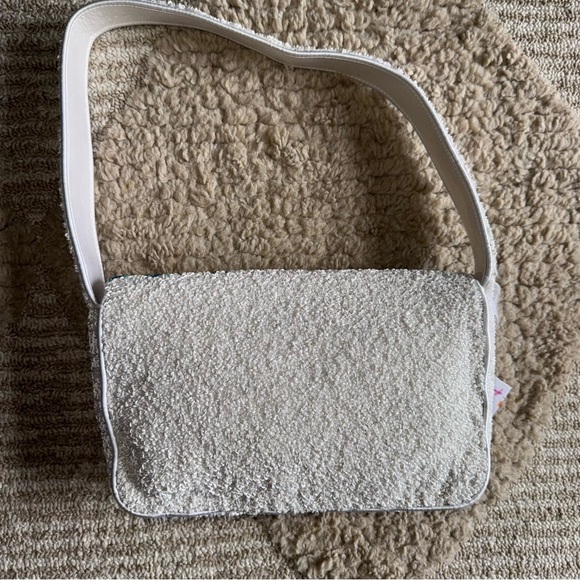 Beaded fish purse - Picture 3 of 3